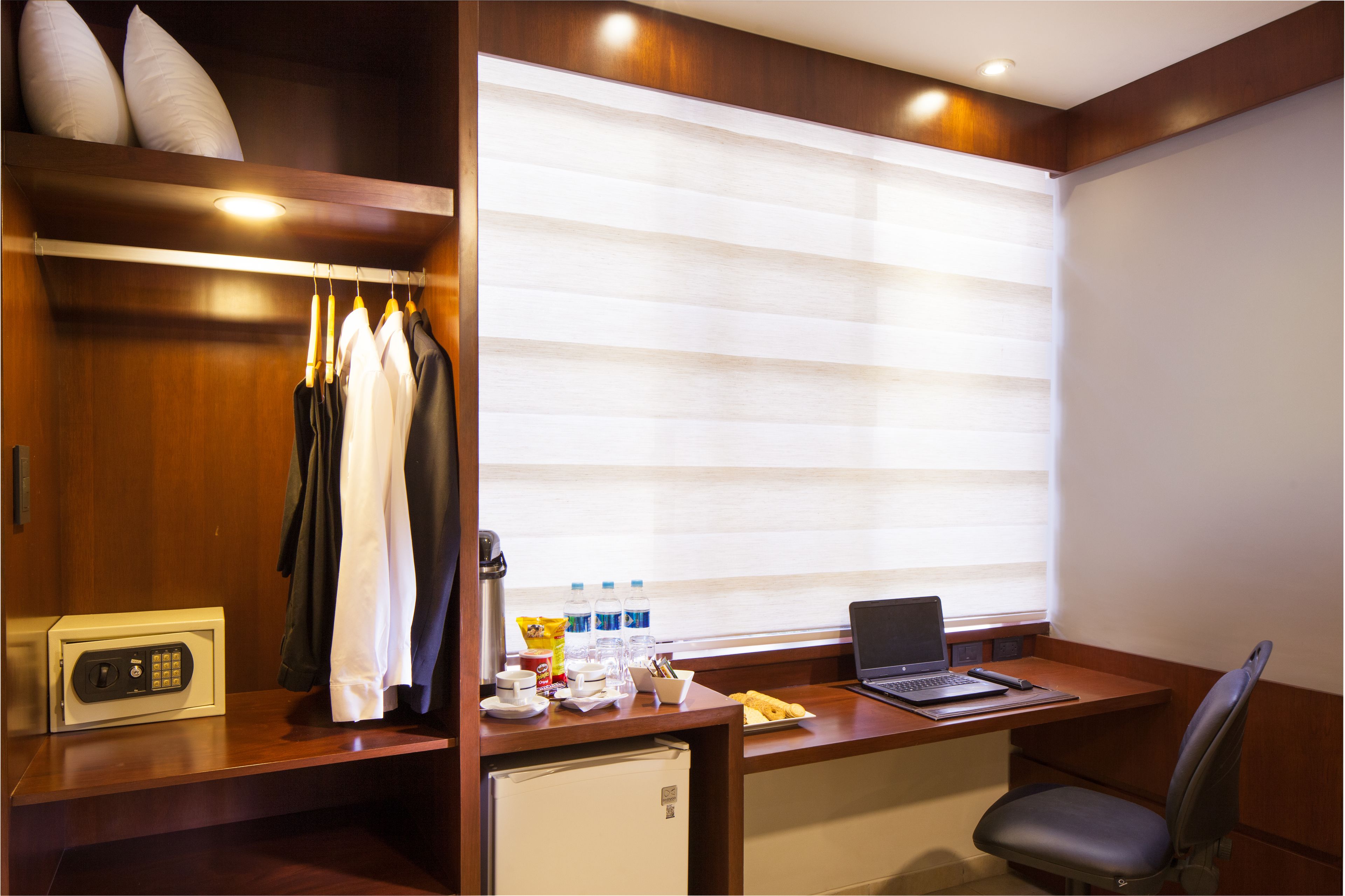 1 bedroom, minibar, in-room safe, desk