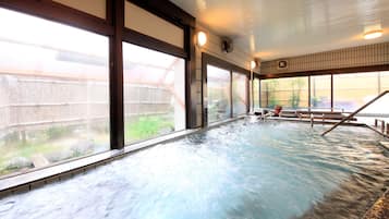 Hot springs/mineral springs