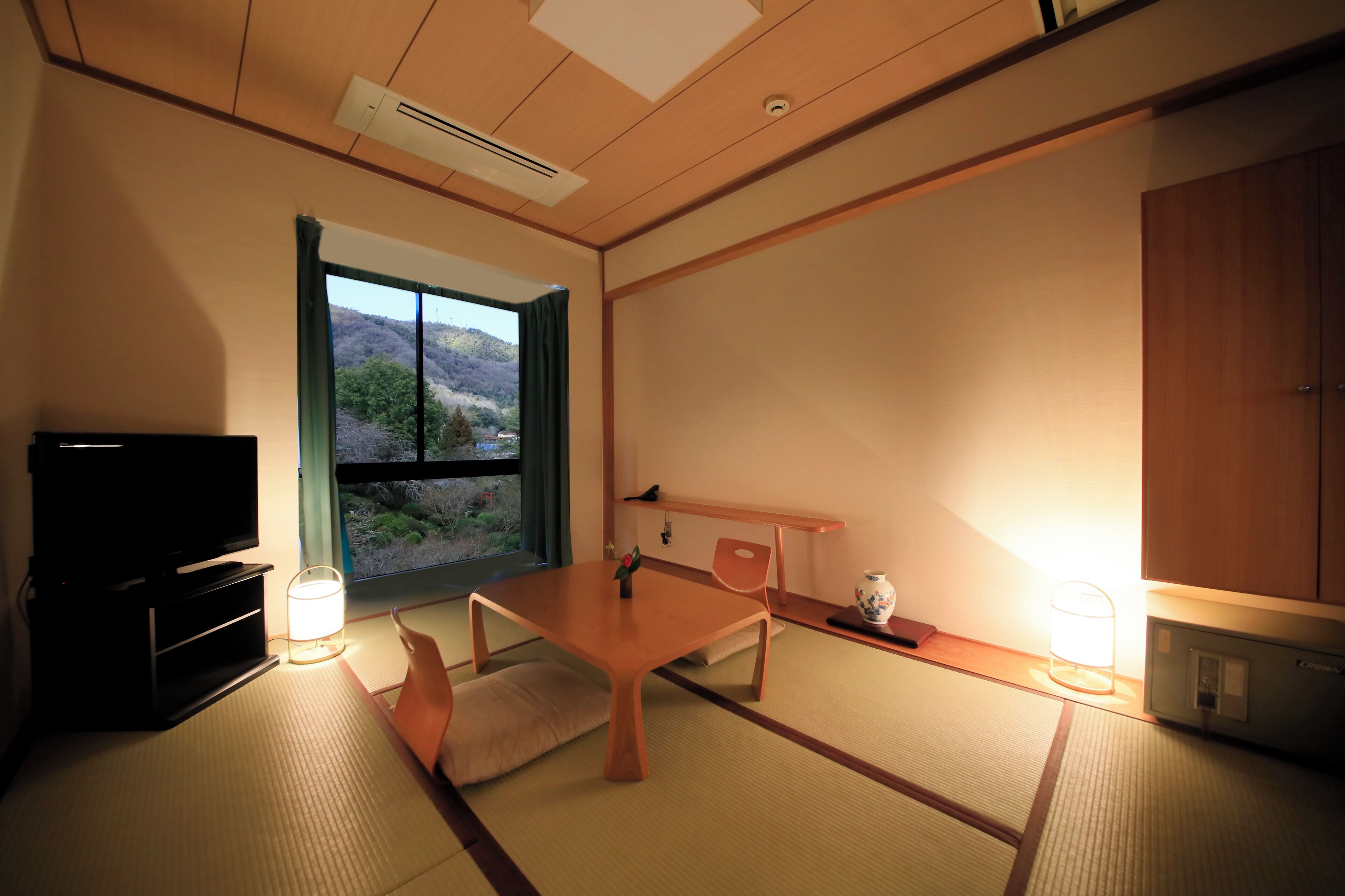 japanese-style (garden view), non smoking | in-room safe, bed sheets