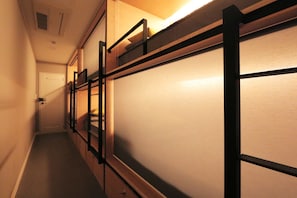 Shared Dormitory, Men only (6 persons)