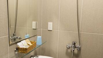 Amenidades de baño gratuitas y secadora de cabello