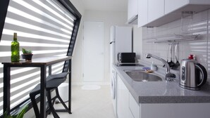 Romantic Penthouse, 1 Bedroom, Non Smoking, City View | Private kitchen | Fridge, microwave, stovetop, electric kettle - Hanso Residence Seoul (Seoul)