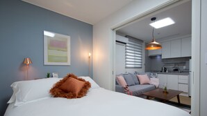 Premium bedding, down comforters, pillowtop beds, iron/ironing board - Hanso Residence Seoul (Seoul)
