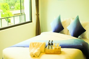 標準雙人房 | 書桌、免費 Wi-Fi