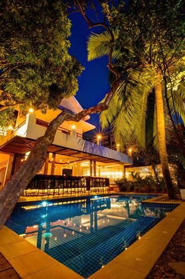 Front of property – evening/night