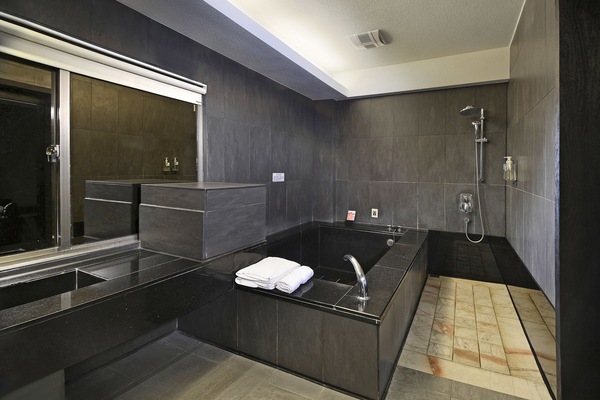 Standard Double Room | Bathroom | Free toiletries, hair dryer, slippers, towels