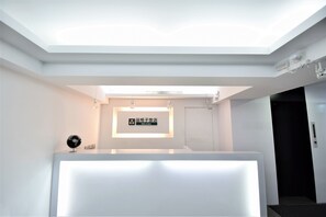 Desk, free WiFi, bed sheets, wheelchair access - Inn Cube Taipei Main Station (Taipei)