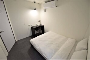 Double Room, Private Bathroom | Desk, free WiFi, bed sheets, wheelchair access - Inn Cube Taipei Main Station (Taipei)