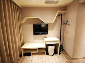 Standard Double Room | Room amenity