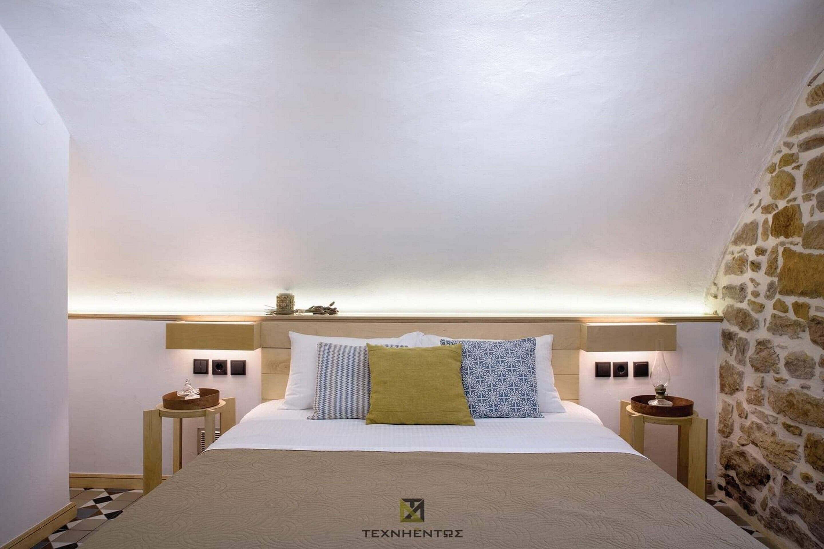 Economy-dobbeltværelse | Individuelt design, individuel indretning, skrivebord, lydisolering