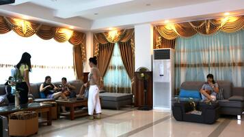 Sala de estar en el lobby