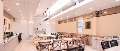 Petit déjeuner buffet (50 TWD par personne)