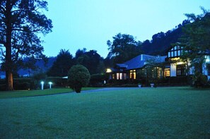 Front of property - evening/night - Hill Cottage (Nuwara Eliya)