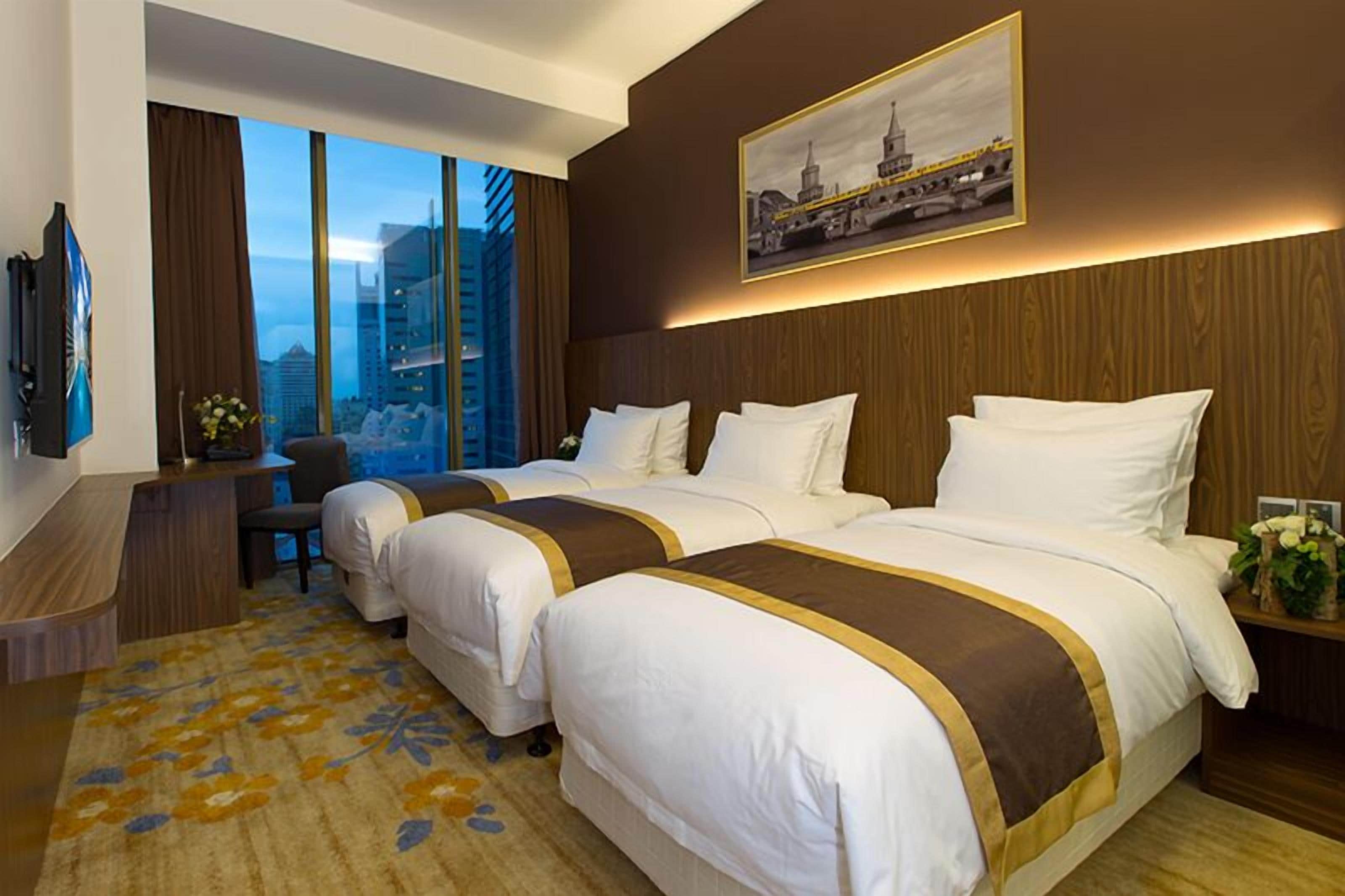 deluxe triple city view | 1 bedroom, free minibar, in-room safe, desk