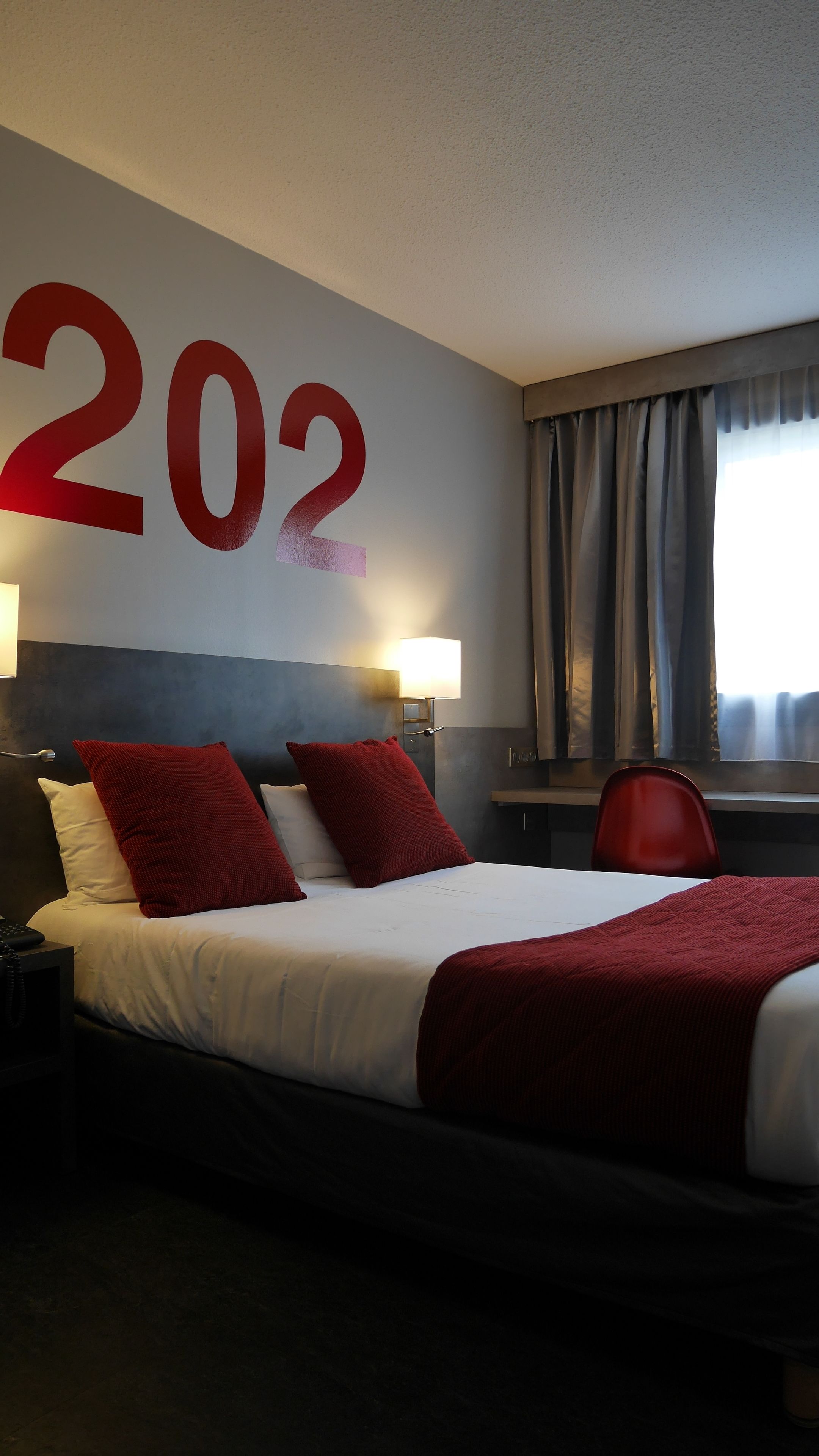 superior single room | minibar, desk, blackout curtains, soundproofing