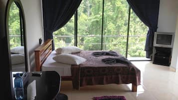 In-room safe, desk, rollaway beds, free WiFi