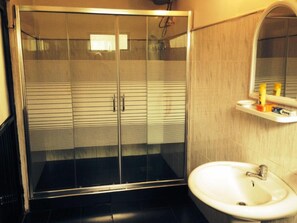 Bathroom - Kandy View Hotel (Kandy)