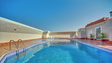 Pool auf dem Dach