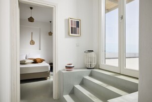 Superior Suite, Sea View | Iron/ironing board, free WiFi, bed sheets