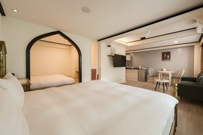 Ropa de cama de alta calidad, cubrecamas y escritorio 