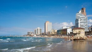 Pool - Hotel 28 (Tel Aviv)