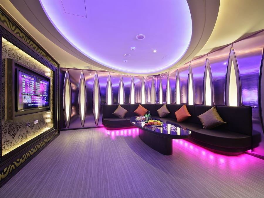 Executive Double Room A | Living room | LCD TV