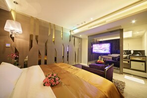 Superior Double Room | Soundproofing, free WiFi, bed sheets - Chusha Motel (Gongguan)