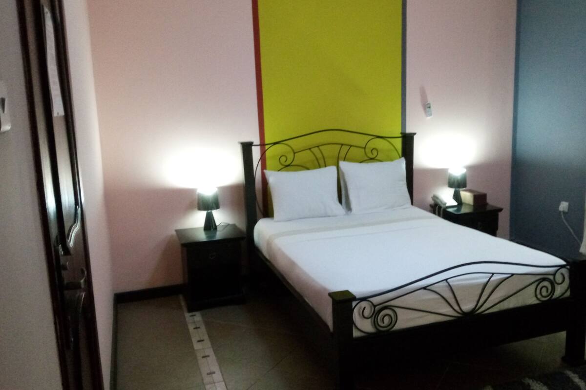 Standard Room | Premium bedding, minibar, in-room safe, desk