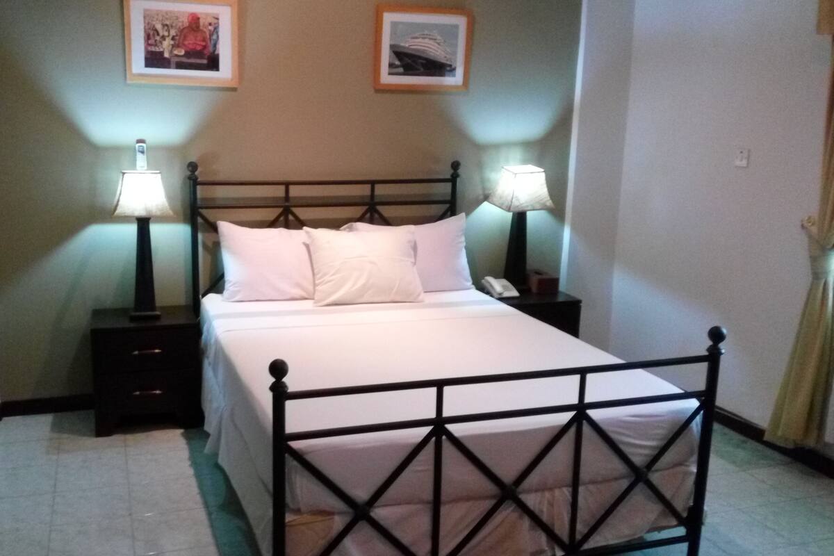 Chambre Double Exécutive | Literie de qualité supérieure, minibar, coffres-forts dans les chambres