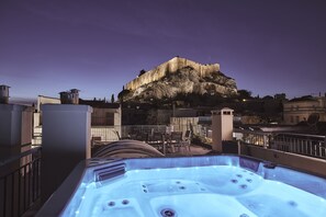 Premium-huvila, 4 makuuhuonetta | Terassi/patio