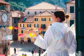 Property grounds - Hotel Cattaro (Kotor)