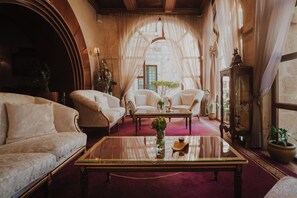 Interior - Hotel Cattaro (Kotor)