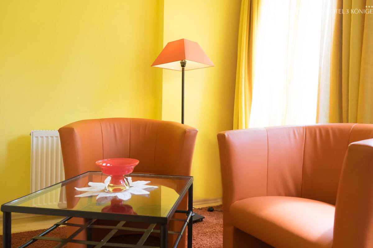 business double room, non smoking | living area | flat-screen tv