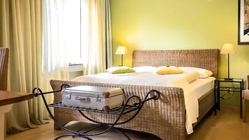 Suite zur Einzelnutzung | Schreibtisch, VerdunkelungsvorhÀnge, schallisolierte Zimmer