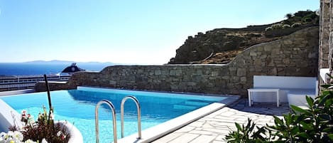 Apartamento luxo, 3 quartos, piscina particular, de frente para o oceano | Piscina particular