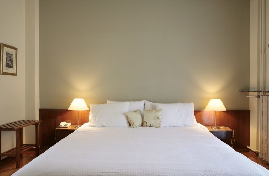 free cots/infant beds, free wifi