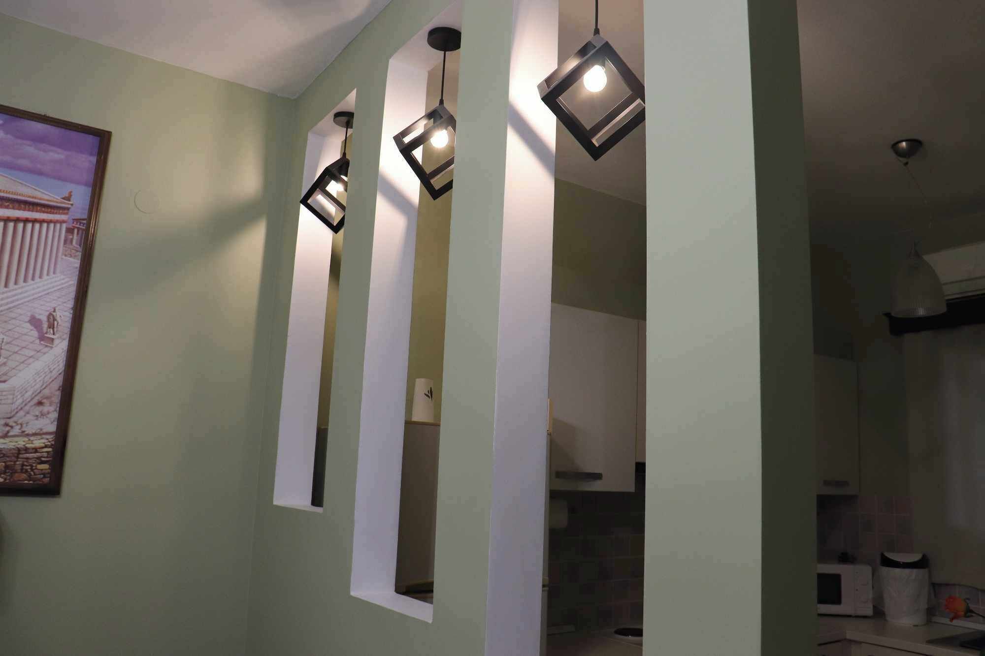 Télévision à écran plat de 32 pouces avec chaînes numériques, télévision