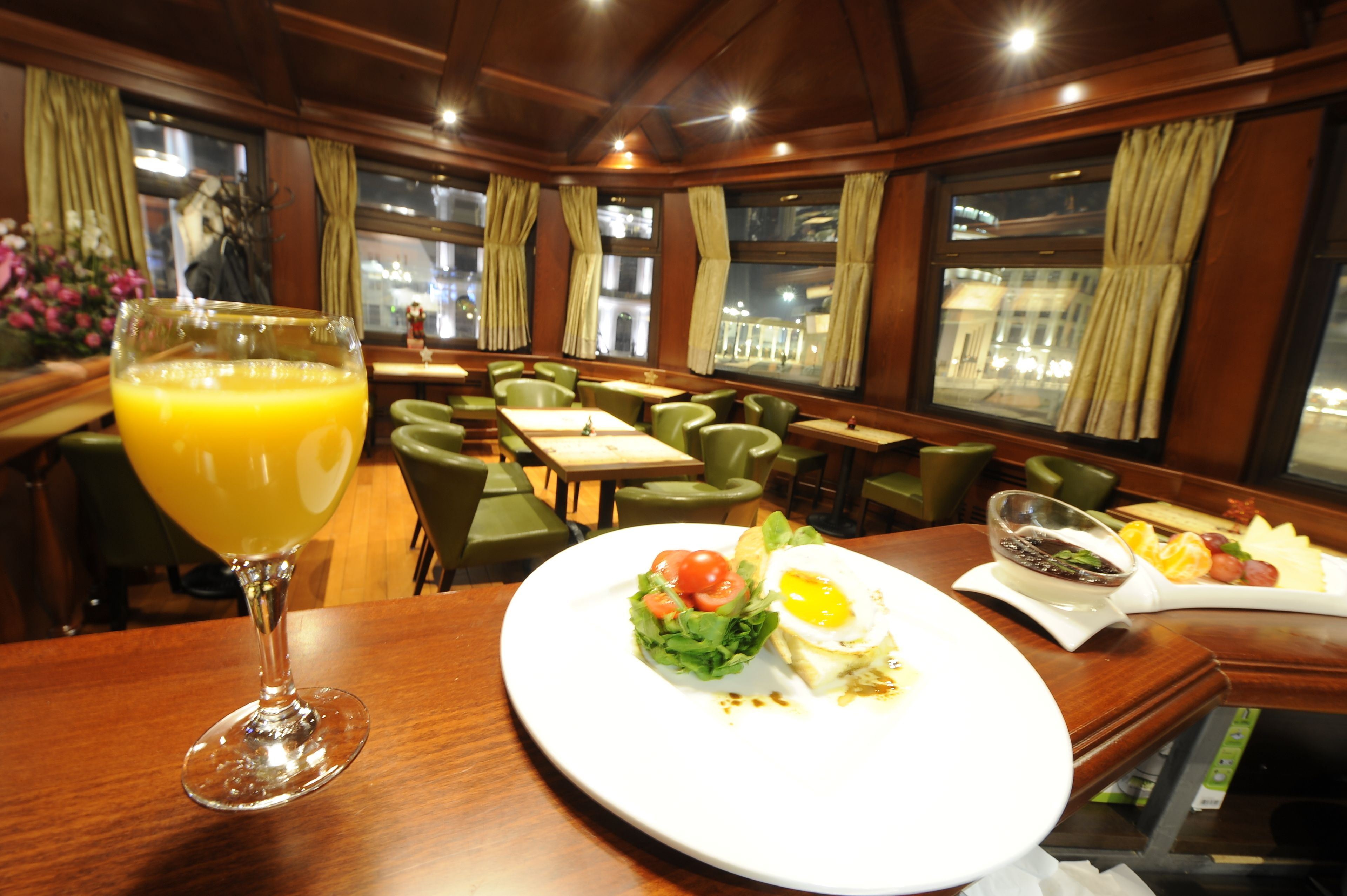 breakfast, lunch, dinner served; mediterranean cuisine