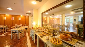 Daily buffet breakfast (EUR 7 per person)