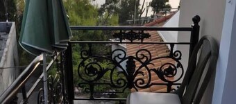 Nikolaos Pension