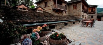 Katogi Averoff Hotel & Winery