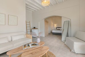 Familiekamer | Een kluis op de kamer, individueel gedecoreerd, individueel gemeubileerd