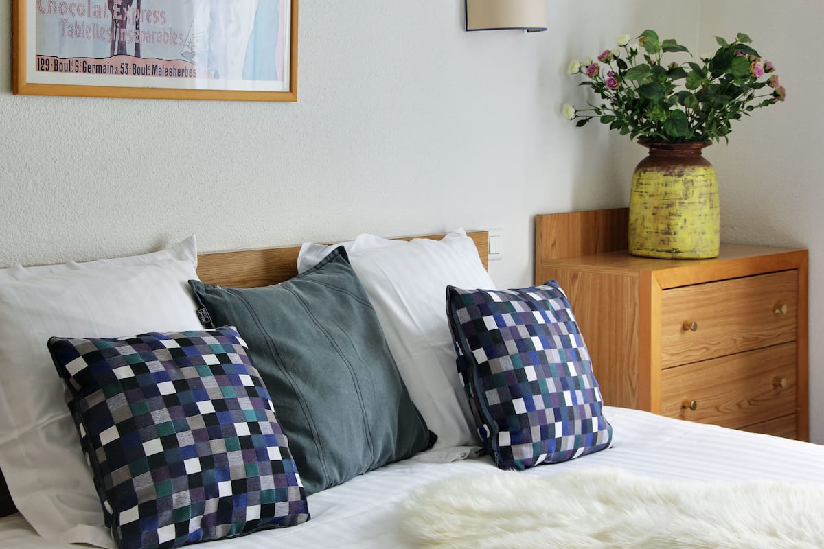 1 bedroom, soundproofing, cots/infant beds, free WiFi