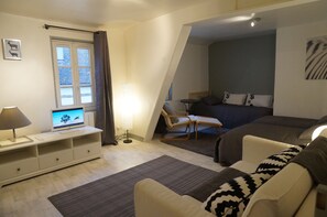 Design Apartment, 3 Single Beds, Kitchen
