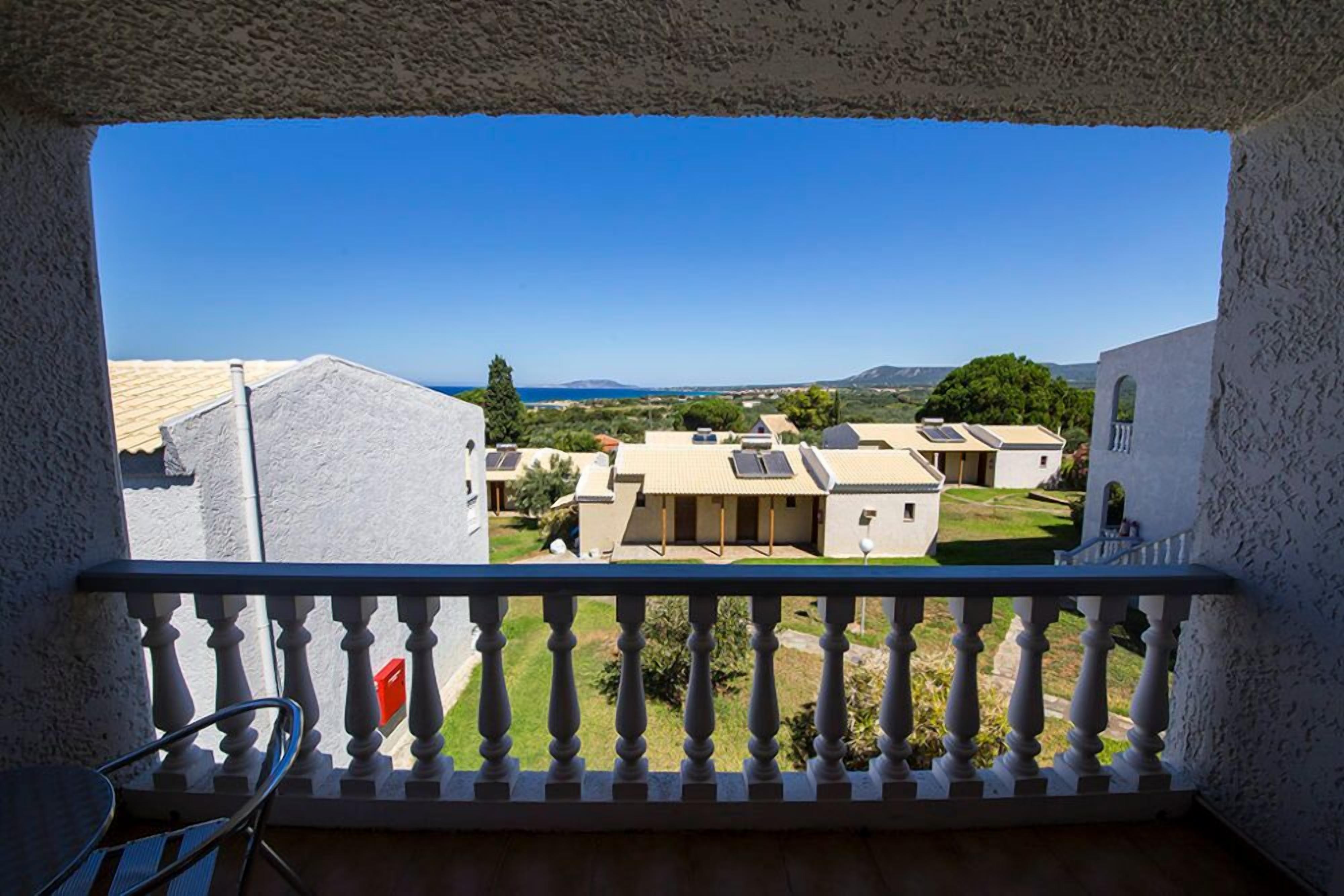 single room | balcony