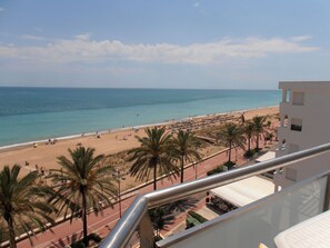 Beach - Apartamentos Surfing 3000 (Peniscola)