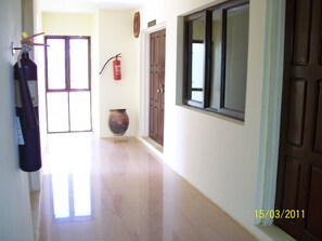 ロビーラウンジ