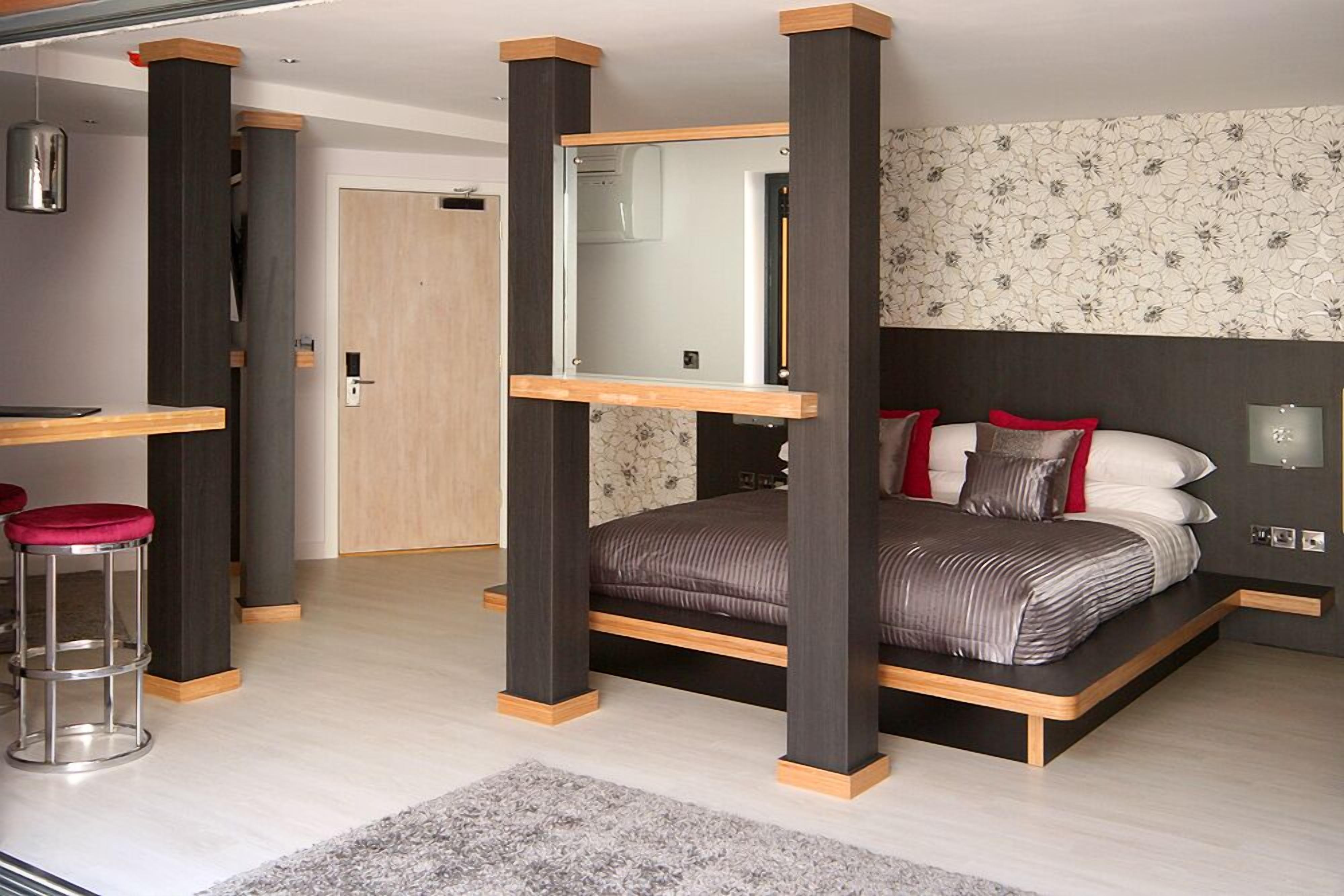 Foto - Damon’s Hotel