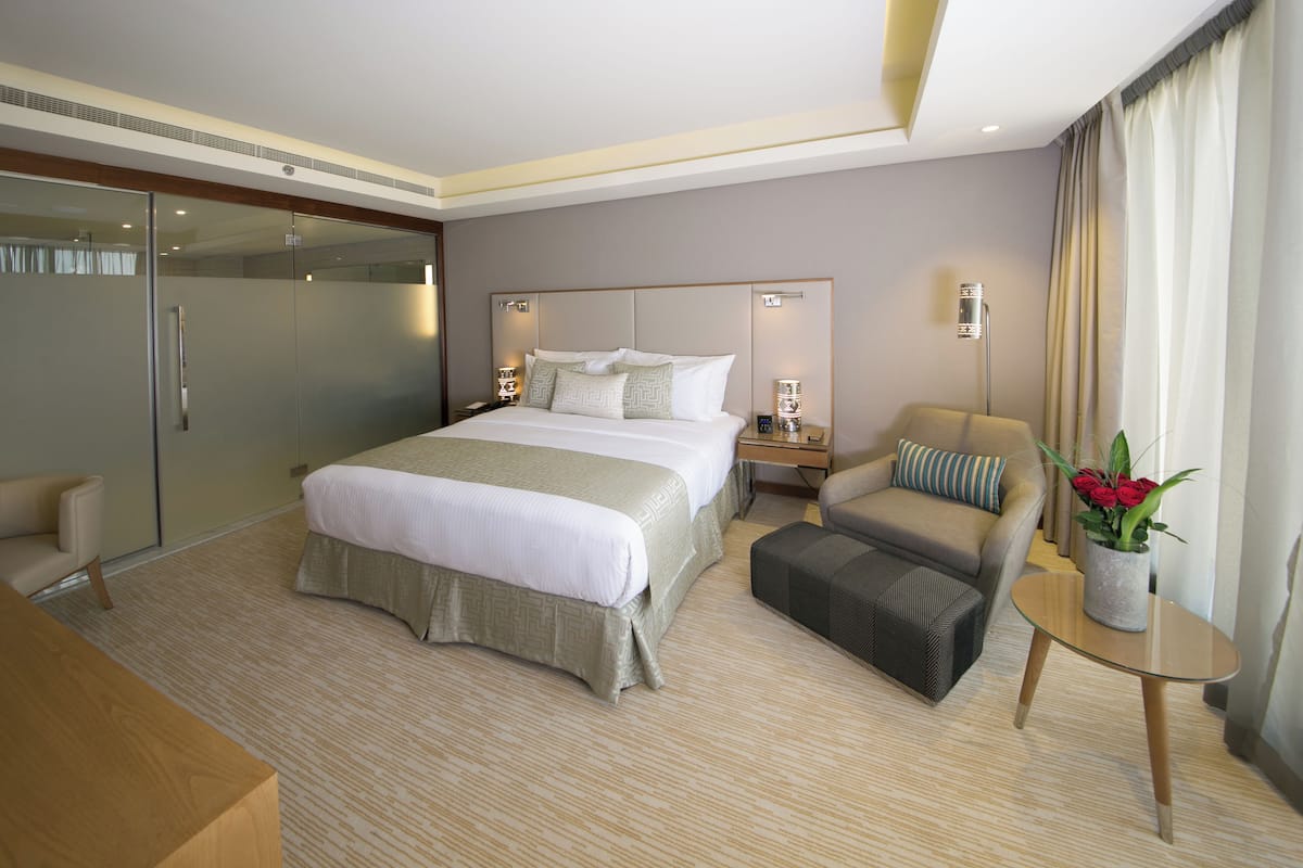 Ropa de cama de alta calidad y camas con pillow-top