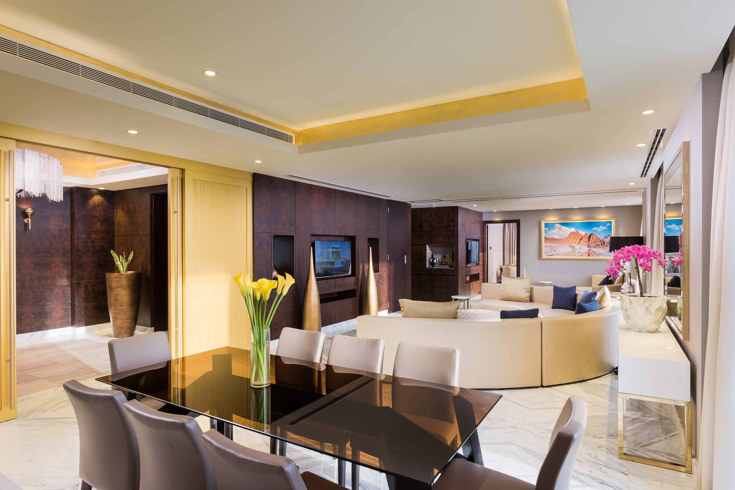 tv, ipod dock, mp3 dock